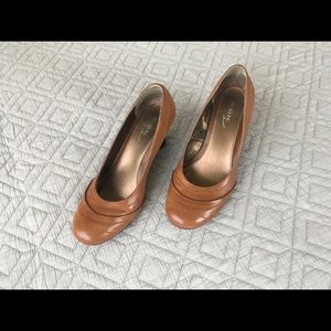 Madeline career wedges